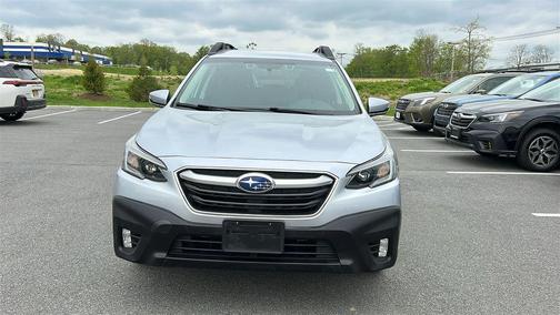 Ice Silver Metallic 2020 Subaru Outback Premium