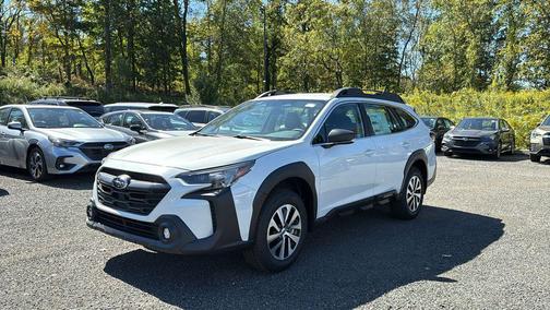 2025 Subaru Outback Base