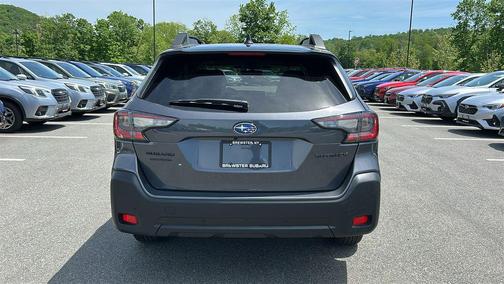 Magnetite Gray Metallic 2025 Subaru Outback Onyx Edition