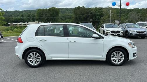 2016 Volkswagen Golf TSI S 4-Door