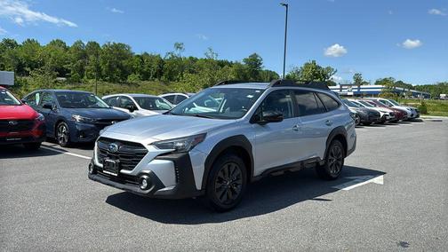 Ice Silver Metallic 2025 Subaru Outback Onyx Edition