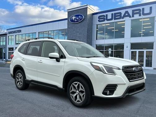Crystal White Pearl 2023 Subaru Forester Premium