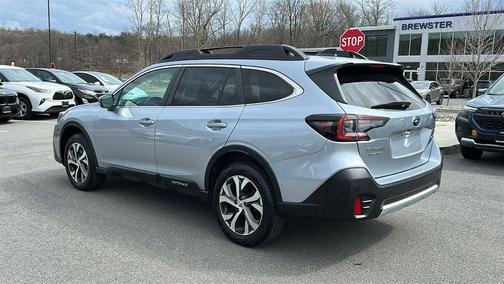 Ice Silver Metallic 2022 Subaru Outback Limited