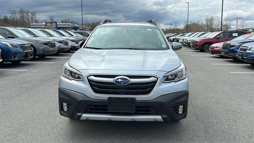 Ice Silver Metallic 2022 Subaru Outback Limited