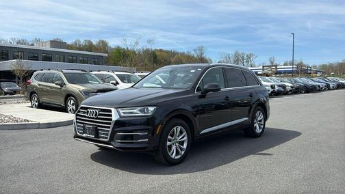 Orca Black Metallic 2019 Audi Q7 55 Premium