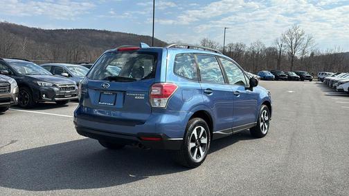 Quartz Blue Pearl 2017 Subaru Forester 2.5i