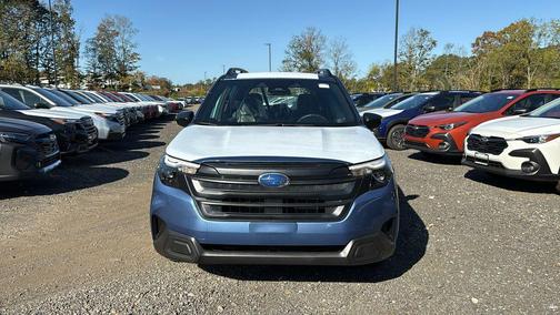 2025 Subaru Forester Base