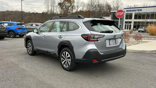 2023 Subaru Outback Base