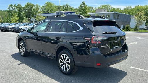 Crystal Black Silica 2025 Subaru Outback Premium
