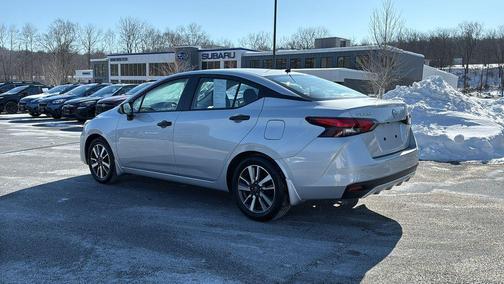 2024 Nissan Versa 1.6 S