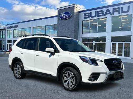 Crystal White Pearl 2023 Subaru Forester Premium