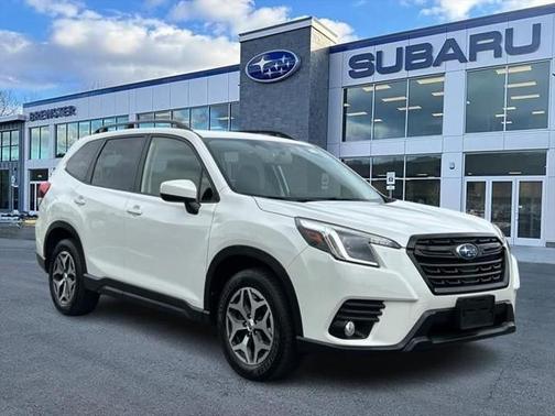 2023 Subaru Forester Premium