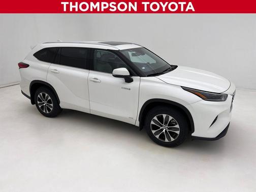 2021 Toyota Highlander Hybrid XLE