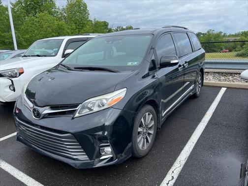 2018 Toyota Sienna Limited Premium
