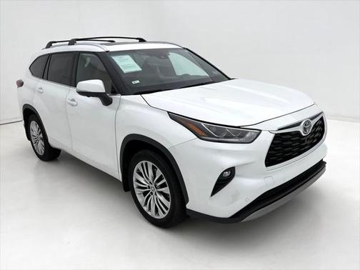 2024 Toyota Highlander Platinum