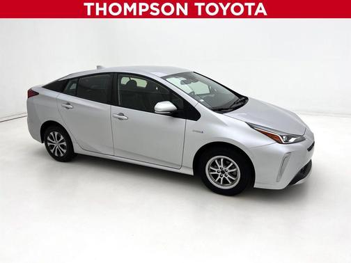 2020 Toyota Prius LE
