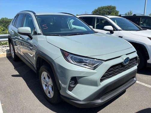 2021 Toyota RAV4 Hybrid XLE