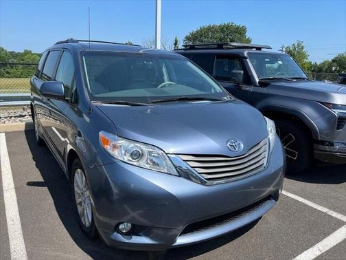 2014 Toyota Sienna XLE