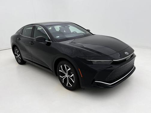 2025 Toyota Crown XLE