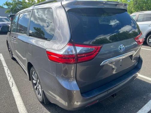 2020 Toyota Sienna Limited Premium