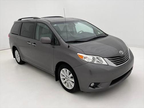 2014 Toyota Sienna XLE