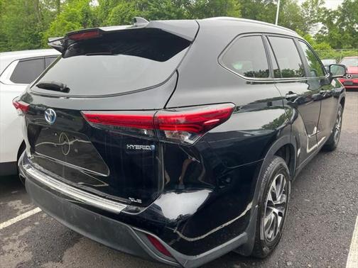 2023 Toyota Highlander Hybrid XLE