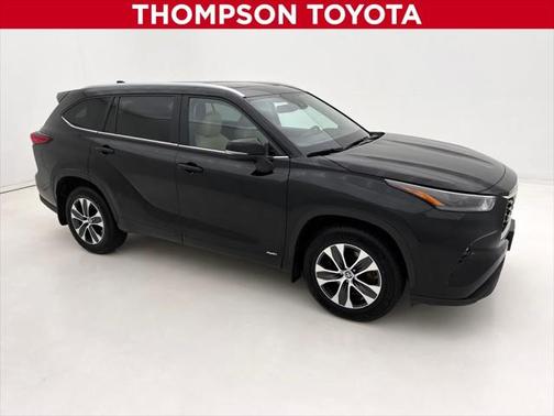 2023 Toyota Highlander Hybrid XLE