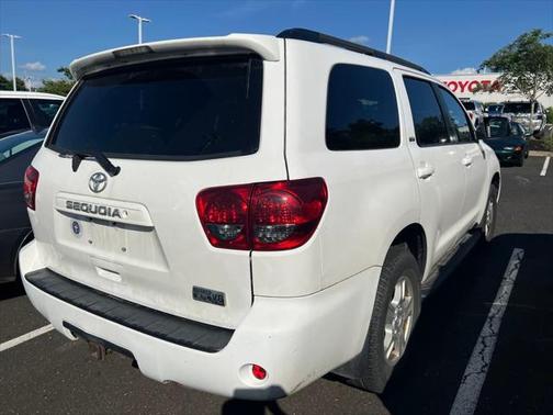 2013 Toyota Sequoia SR5