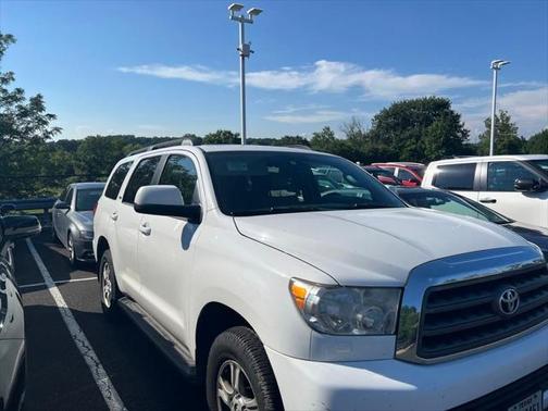 2013 Toyota Sequoia SR5