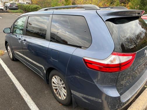 2015 Toyota Sienna XLE Premium