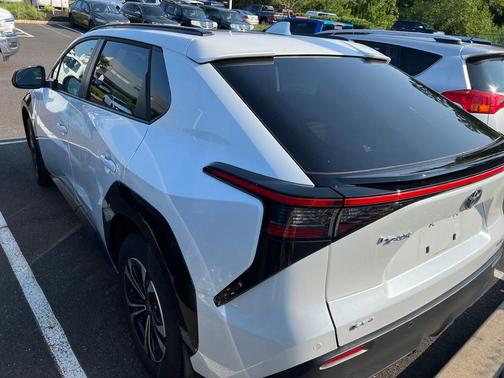 2024 Toyota bZ4X XLE