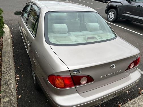 2002 Toyota Corolla LE
