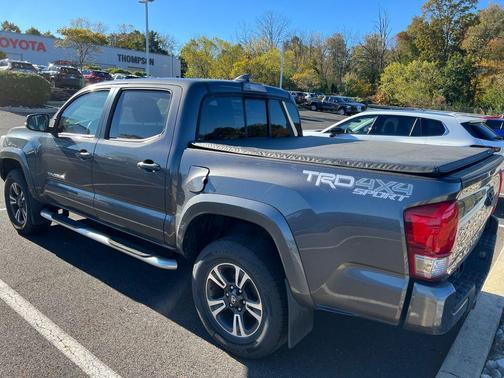 2016 Toyota Tacoma SR