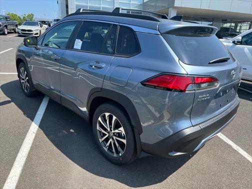 2025 Toyota Corolla Cross XLE