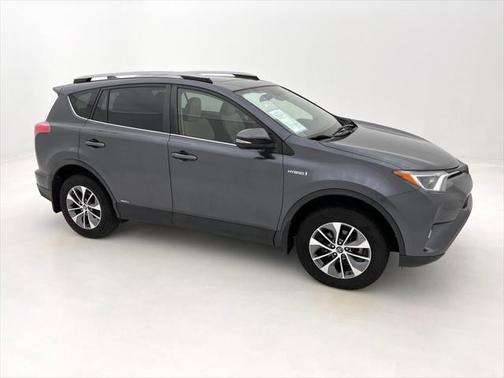 2017 Toyota RAV4 Hybrid XLE