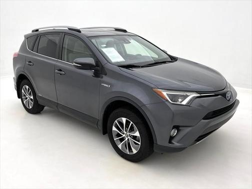 2017 Toyota RAV4 Hybrid XLE