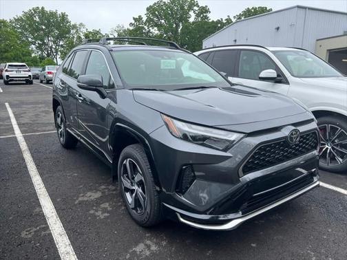2025 Toyota RAV4 Hybrid SE