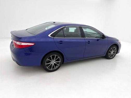 2016 Toyota Camry XSE