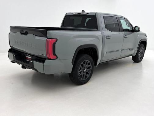 2026 Toyota Tundra Hybrid Platinum