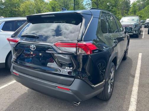 2025 Toyota RAV4 Hybrid XLE Premium