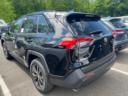 2025 Toyota RAV4 Hybrid XLE Premium