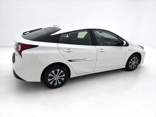 2020 Toyota Prius LE