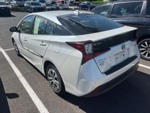 2020 Toyota Prius LE