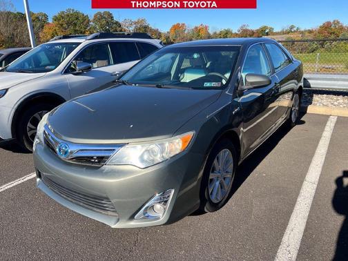 Classic Silver Metallic 2012 Toyota Camry Hybrid XLE