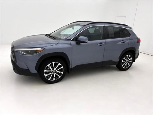 2022 Toyota Corolla Cross XLE