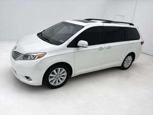 2015 Toyota Sienna SE