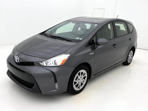 2015 Toyota Prius v Four