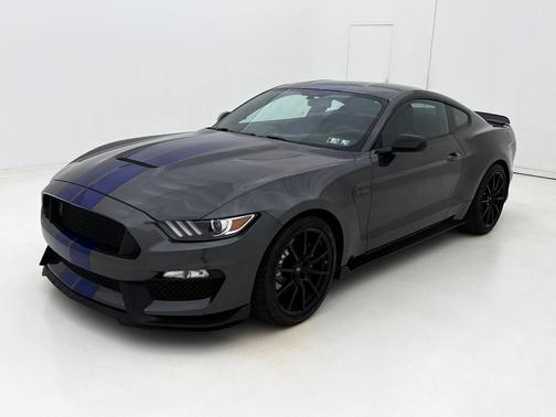 2016 Ford Shelby GT350 Base