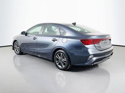 Gravity Gray 2023 Kia Forte LXS