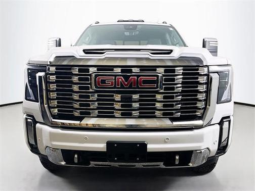 2024 GMC Sierra 2500 Denali